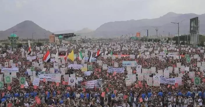 Mass rally held in Sanaa against external intervention, blockade