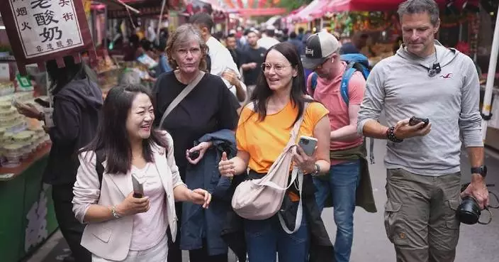 Foreign tourists flock to Xining for cool summer getaway