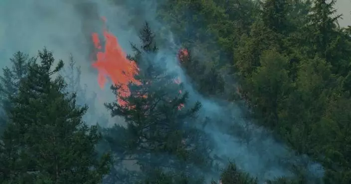 Thick smoke from persistent Canadian wildfires blankets Canada-U.S. border regions