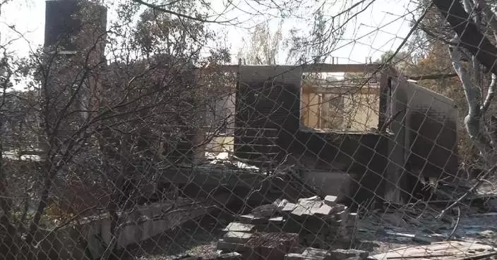 Wildfires destroy 100 homes, leaving trails of losses