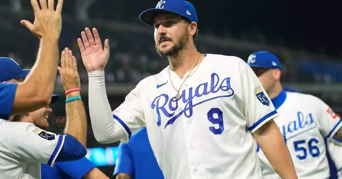Royals put Vinnie Pasquantino on 10-day injured list with a sore right wrist