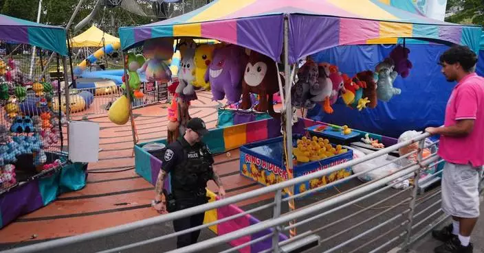 Shooting at a Seattle food festival leaves 2 dead and wounds 5, fire official says