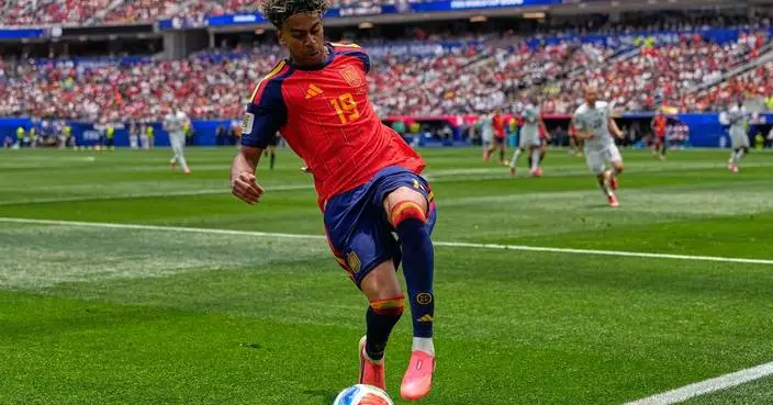 Lamine Yamal without a goal, yet Spain's young superstar is attacking threat in a 3-0 knockout win