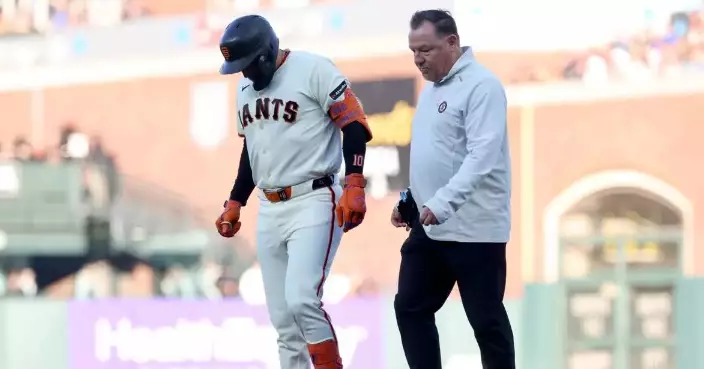 Giants 3B Casey Schmitt leaves game versus Brewers in 2nd inning due to apparent leg injury