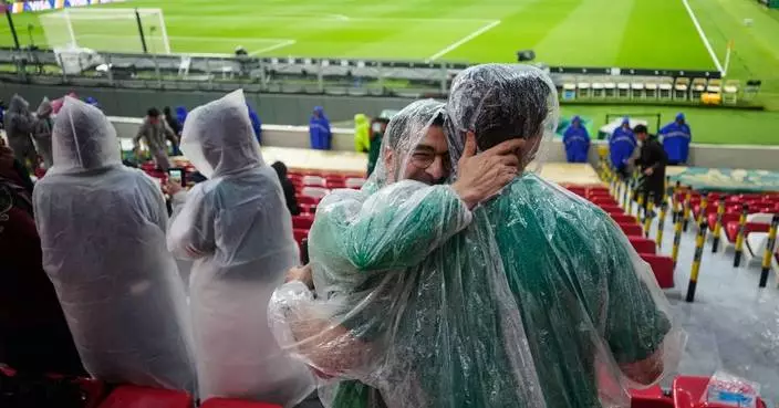 Mexico-Ecuador World Cup match delayed 1 hour by a storm in Mexico City