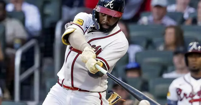 Luis Torrens delivers 2-run double in 10th inning as Mets beat Braves 7-6 to split 4-game series