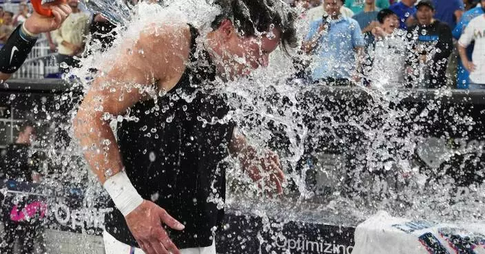 Marlins snap franchise-worst 12-game skid with walk-off win over Phillies