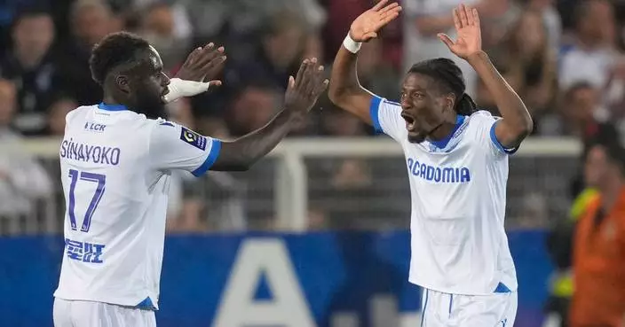 Big-spending Paris FC adds Mali forward Lassine Sinayoko to help fuel city rivalry with PSG