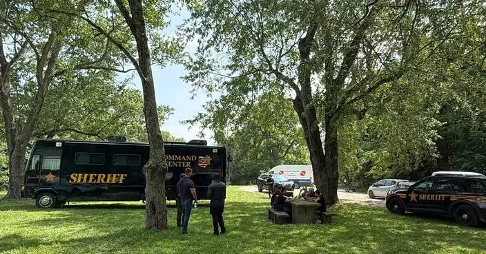 5 dead in attempt to save a struggling swimmer in an Ohio river, sheriff says