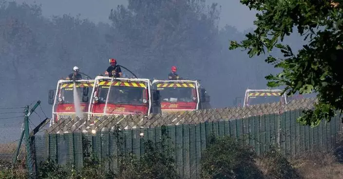 2 firefighters die in a building fire near France's Bordeaux airport, flights delayed