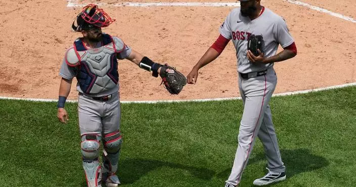 Red Sox arrive 2 hours before scheduled game vs. Mets after team plane problems in Chicago