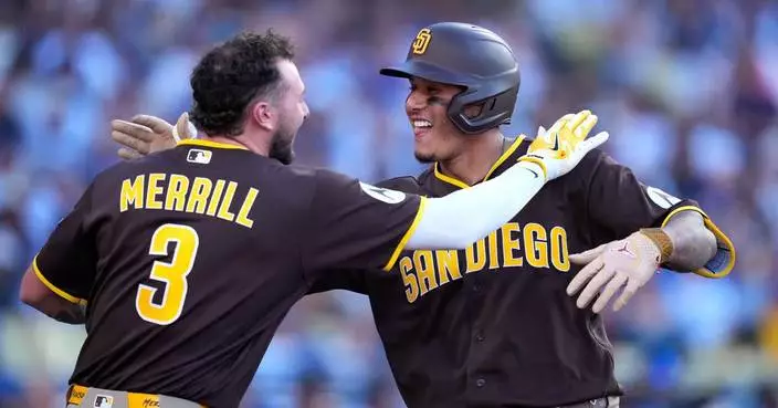 Padres snap their 8-game skid with 5-2 win over Dodgers on Manny Machado's 3-run homer
