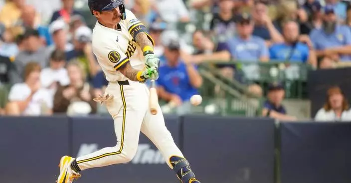 Joey Ortiz stays hot, going 3 for 3 in the Brewers' 4-3 win over the Mets