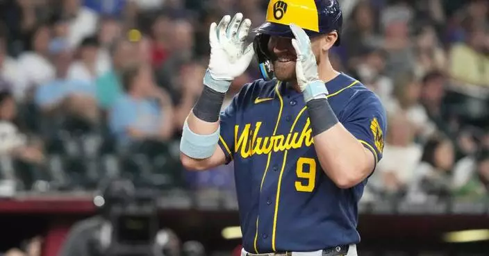 Bauers homers off Rodríguez in 7th, Brewers come back to beat Diamondbacks 3-2