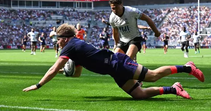 England rebounds from South Africa loss by crushing 14-man Fiji 73-8 in Nations Championship