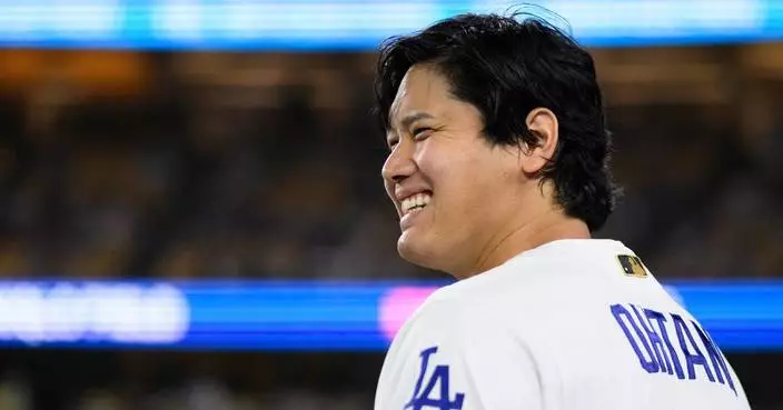 Shohei Ohtani hits his 300th career homer, a leadoff shot for Dodgers star against the Rockies