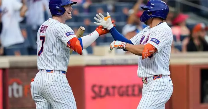 Mets use 5-run 5th inning to surge to 7-3 win over Royals