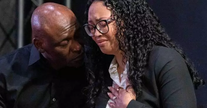 Family of Black teen found dead after boat trip agree to inspect his cellphone with DA