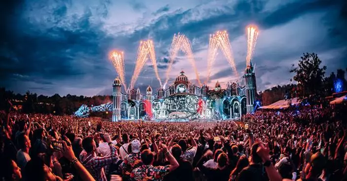 VELO* AND TOMORROWLAND LAUNCH "ECHOES OF TOMORROWLAND" TO BRING THE MUSIC FESTIVAL EXPERIENCE TO FANS AROUND THE WORLD