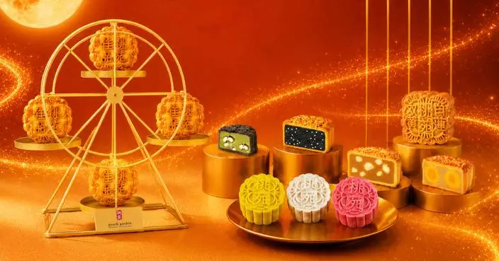 Peach Garden Celebrates Mid-Autumn Festival with Singapore Flyer-Inspired Mooncake Keepsake Gift Set