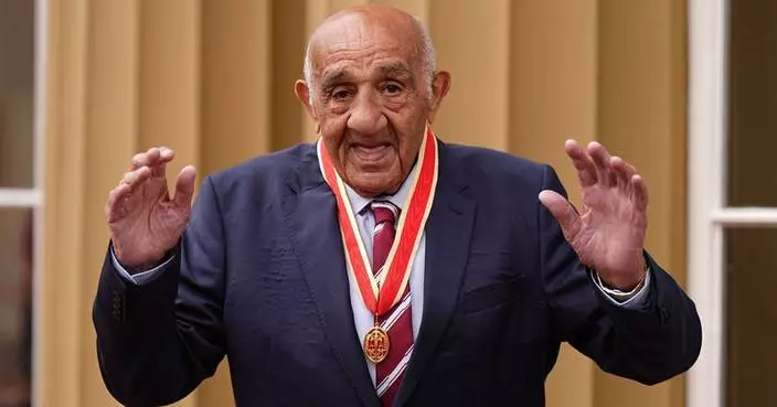Billy Boston, rugby league superstar and trailblazer from the 1950s and '60s, dies at age 92