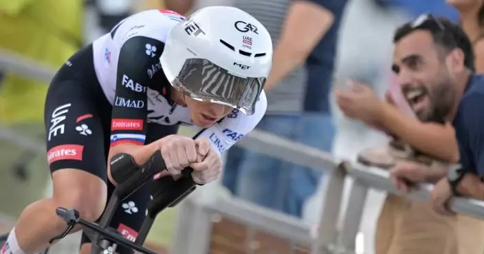 Pogačar produces explosive finish to win the first stage of the Spanish Vuelta