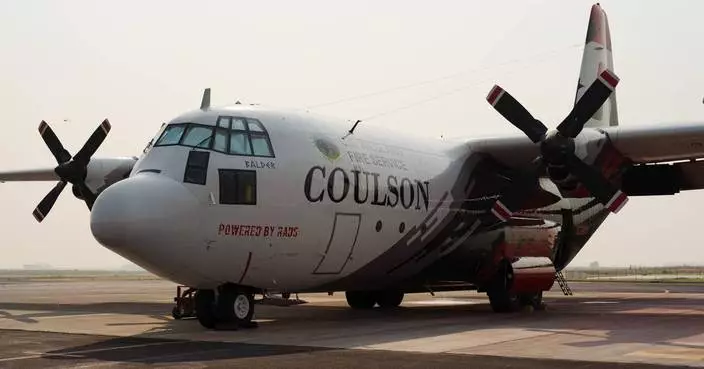 Coulson Aviation’s Tanker 138 Becomes First Large Airtanker Under Contract to U.S. Wildland Fire Service