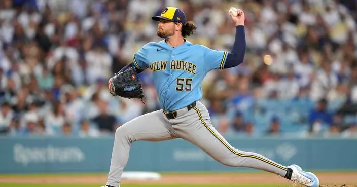 Brewers tag Edwin Diaz and rally for 3 runs in the 9th inning to beat the Dodgers 5-4