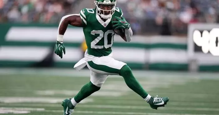 Jets running back Breece Hall strains groin at practice. Tests planned, but Aaron Glenn optimistic