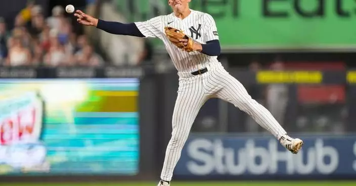 Yankees shortstop George Lombard Jr. leaves game vs. Red Sox with right knee discomfort