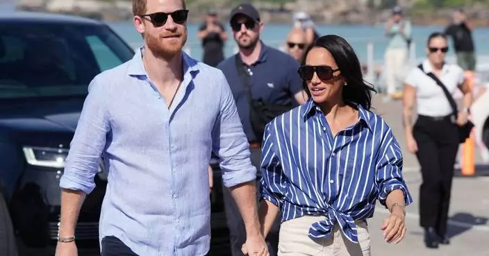 Prince Harry and Meghan are returning to the UK with their children, British newspaper says