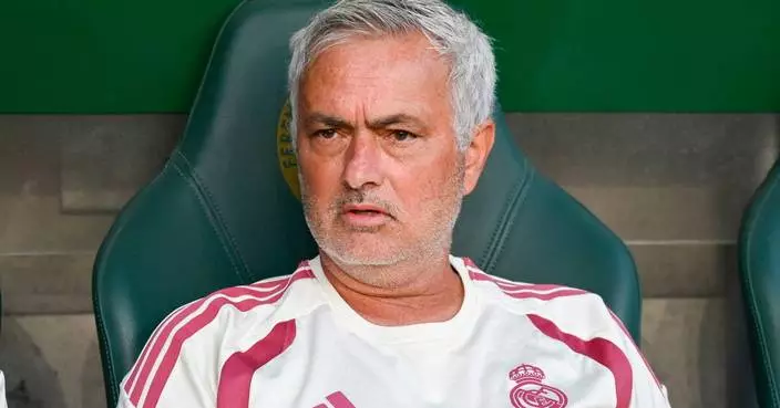 Real Madrid officially presents José Mourinho in a closed-door ceremony