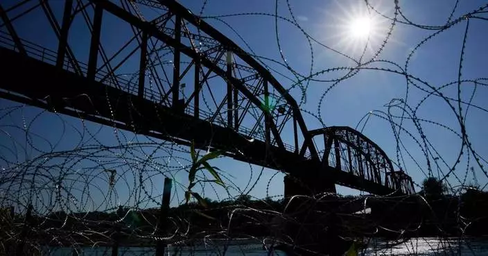 Trump administration pushes tougher English rules for Mexican train crews crossing into the US