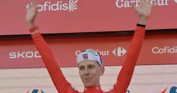 Tadej Pogačar continues to dominate, wins another Spanish Vuelta stage after scare on descent