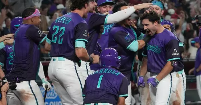 Waldschmidt walks off LA with 2-run HR as D-backs hand Dodgers 7th straight loss