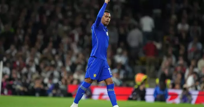 Rogers scores on debut as Chelsea beats Fulham to win Premier League opener