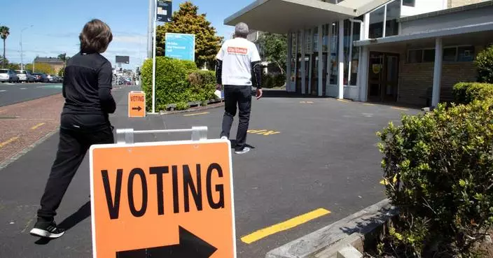 New Zealanders abroad urged to enroll for the election as new law locks out last-minute voters