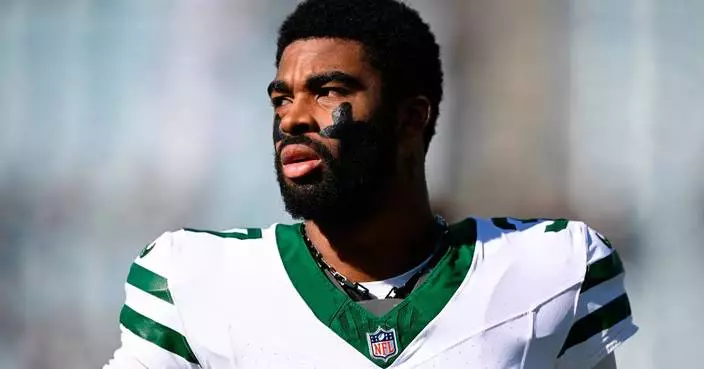 New York Jets' Qwan'tez Stiggers taken to hospital after briefly losing consciousness at practice
