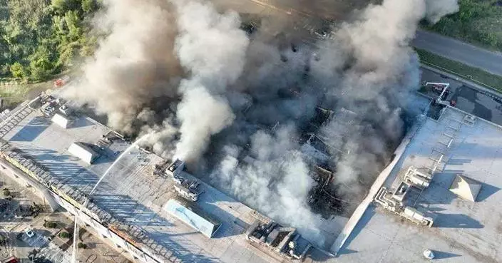 Russian attacks on Ukraine kill 2 people a day after deadly shopping mall drone strike