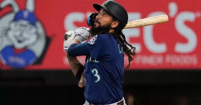 Mariners place shortstop J.P. Crawford on 10-day injured list with left wrist inflammation