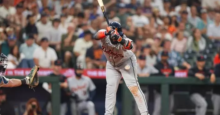 Mariners reliever and manager ejected after 4th Tigers batter hit by pitch