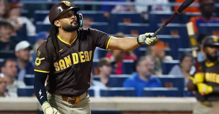 Fernando Tatis Jr. robs a grand slam and hits 2 homers in Padres' 5-2 win over Mets
