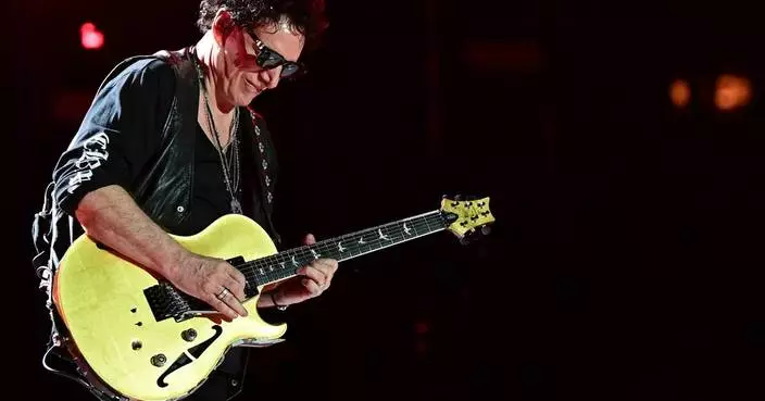 Journey prepares for the last leg of what could be rockers' final tour together