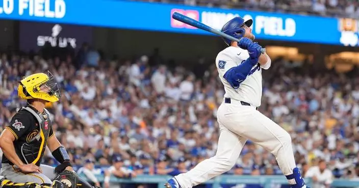 Tommy Edman delivers a 10th-inning walk-off single as the Dodgers edge the Pirates 5-4