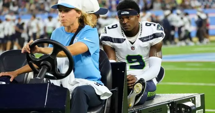Seahawks safety Clark, offensive lineman Richman placed on injured reserve