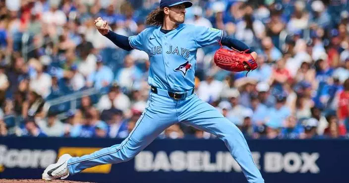 Gausman gets first win since May 22, Springer drives in two as Blue Jays beat Cardinals 5-1