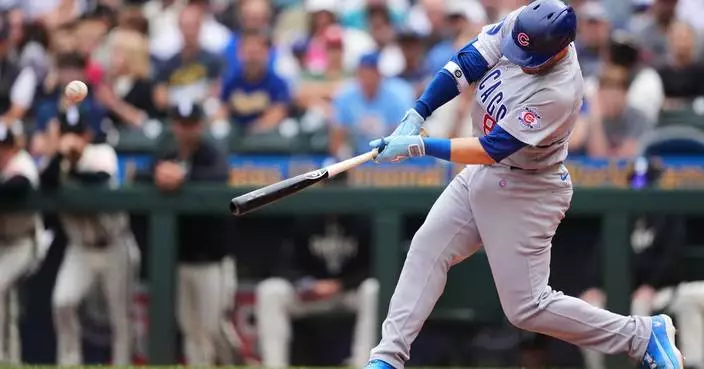 Happ and Ramírez hit grand slams to propel the Cubs to a 19-2 blowout of the Mariners