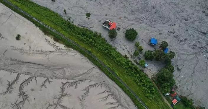 Rescue efforts intensify after Nepal-Tibet flooding as deaths climb past 900