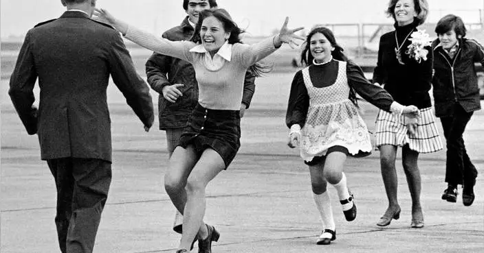 Sal Veder, Pulitzer Prize-winning AP photographer who shot iconic 'Burst of Joy,' dies at age 99