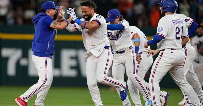 Ezequiel Duran has 4 RBIs as Rangers beat Giants 5-4 to end season-worst 6-game losing streak
